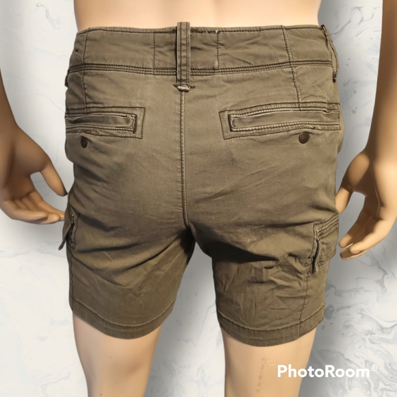 Hollister Co Beach Cargo Shorts Soze 28 EUC 5" Inseam - Picture 3 of 6